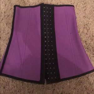 Waist trainer